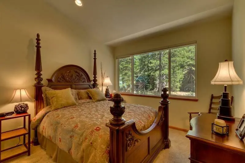 Mv16: Bear Lair Estate With Hot Tub Pn1133 Villa South Lake Tahoe Semesterbostad