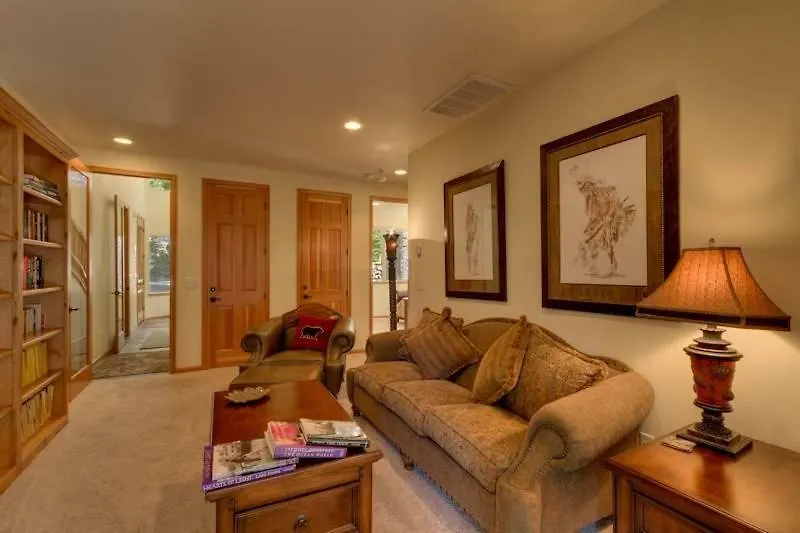 Mv16: Bear Lair Estate With Hot Tub Pn1133 Villa South Lake Tahoe Semesterbostad